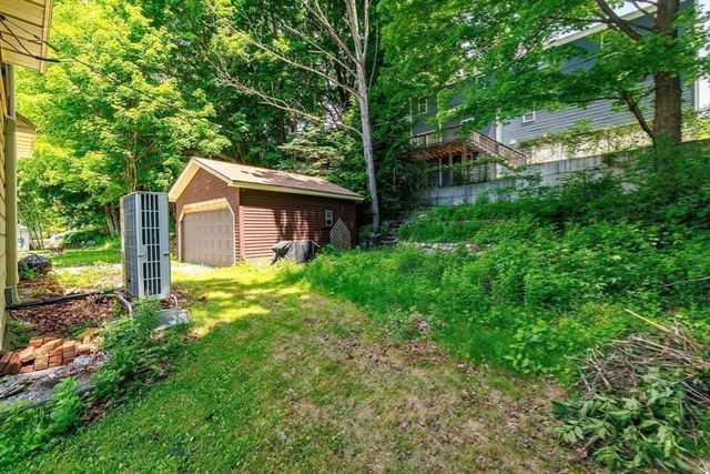 603 Chandler St, Worcester, MA 01602