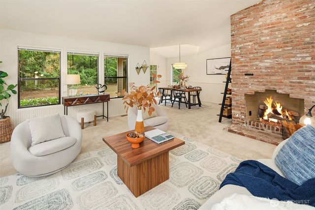 15955 Avondale Road NE, Woodinville, WA 98072