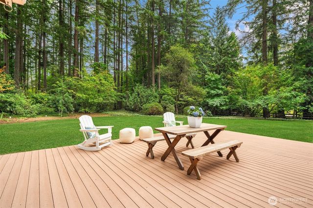 15955 Avondale Road NE, Woodinville, WA 98072