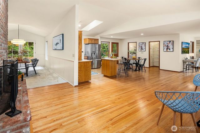 15955 Avondale Road NE, Woodinville, WA 98072