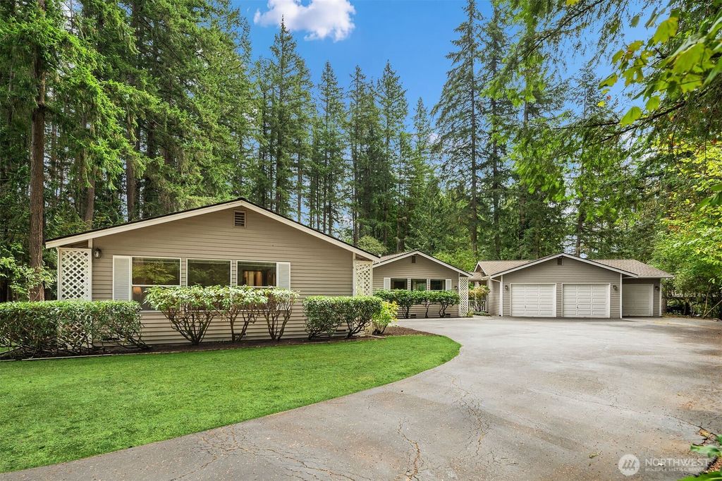 15955 Avondale Road NE, Woodinville, WA 98072