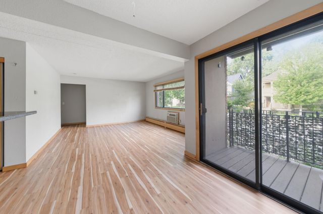 2530 1st Avenue S N204, Minneapolis, MN 55404