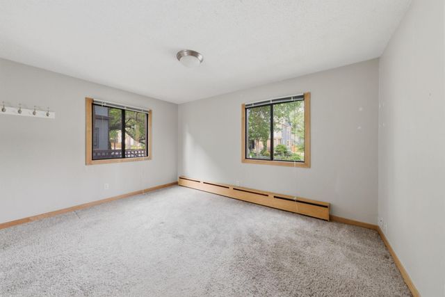 2530 1st Avenue S N204, Minneapolis, MN 55404