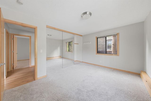 2530 1st Avenue S N204, Minneapolis, MN 55404