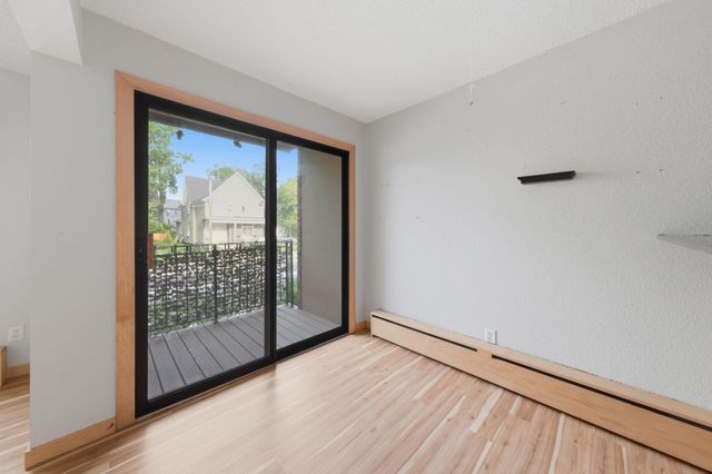 2530 1st Avenue S N204, Minneapolis, MN 55404