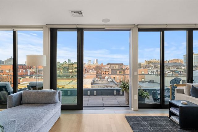 7 East Springfield PH6, Boston, MA 02118