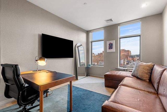 7 East Springfield PH6, Boston, MA 02118