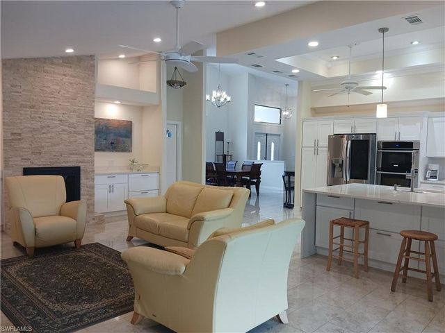 2727 24th PL, Cape Coral, FL 33904