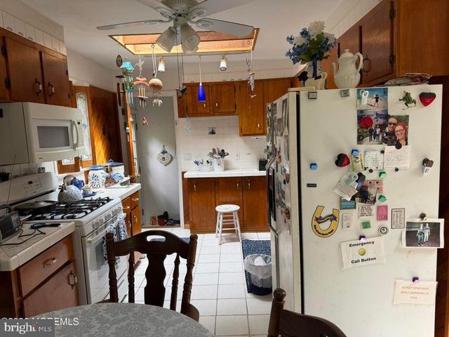 4 PEACHTREE ST, Jackson, NJ 08527
