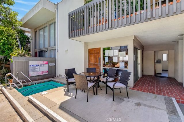 5300 Fairview, Los Angeles, CA 90056