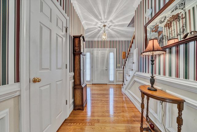 8281 Cardington DR, Roanoke, VA 24019