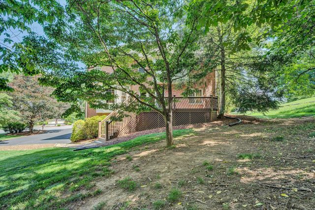 8281 Cardington DR, Roanoke, VA 24019