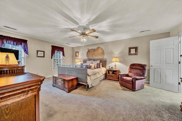 8281 Cardington DR, Roanoke, VA 24019
