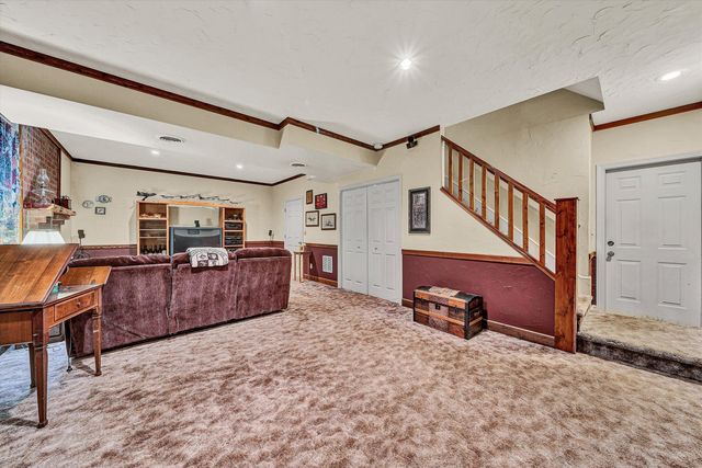 8281 Cardington DR, Roanoke, VA 24019