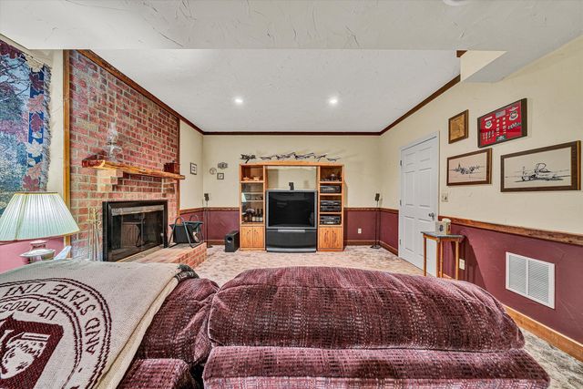 8281 Cardington DR, Roanoke, VA 24019