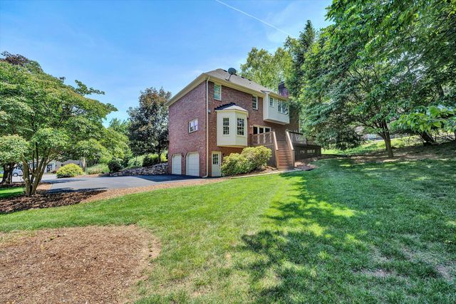 8281 Cardington DR, Roanoke, VA 24019