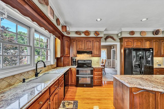 8281 Cardington DR, Roanoke, VA 24019
