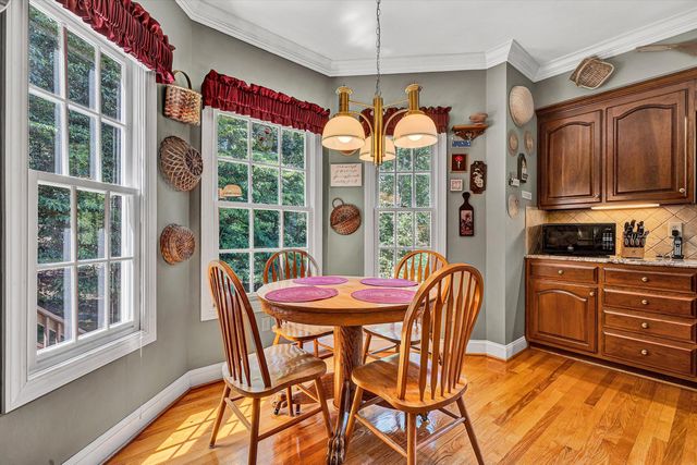 8281 Cardington DR, Roanoke, VA 24019