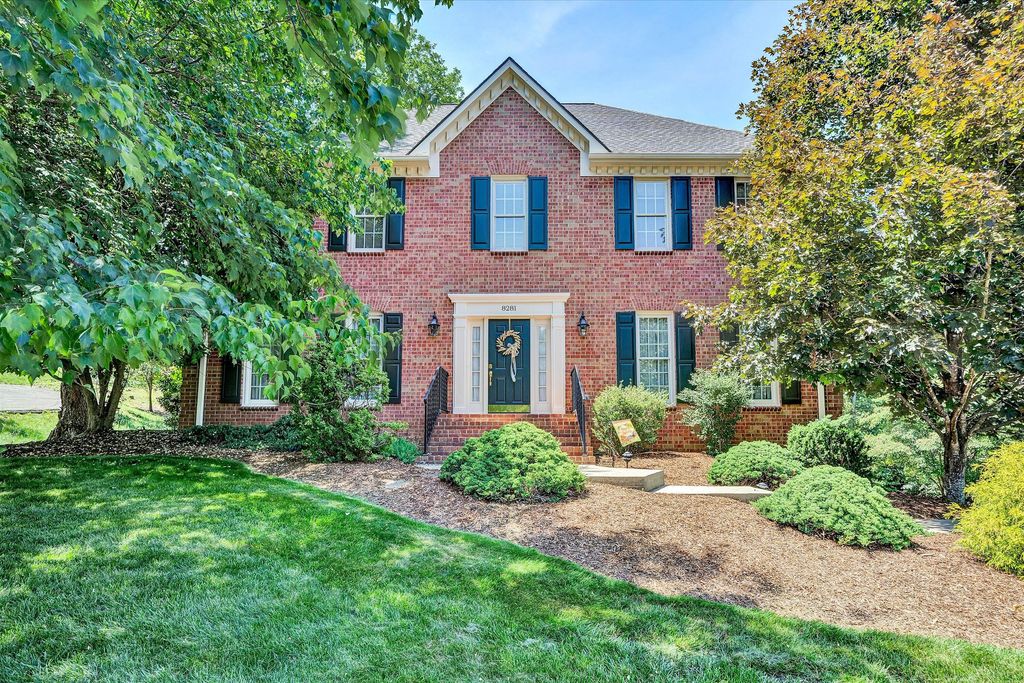 8281 Cardington DR, Roanoke, VA 24019