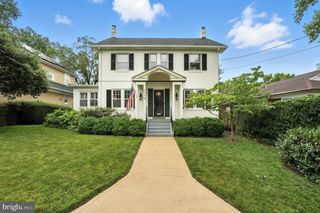 3516 RUNNYMEDE PL NW, Washington, DC 20015