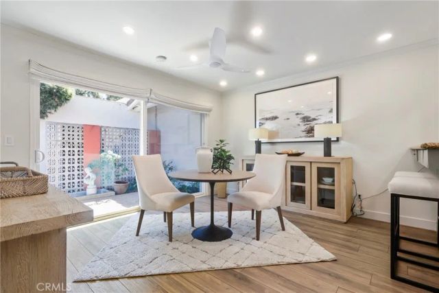 443 Vista Parada, Newport Beach, CA 92660