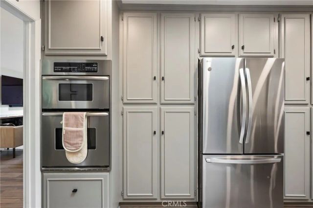 443 Vista Parada, Newport Beach, CA 92660