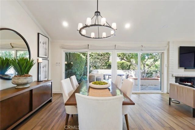 443 Vista Parada, Newport Beach, CA 92660