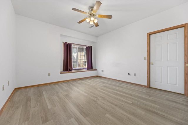 6954 Rolling Meadows COURT, Oak Creek, WI 53154
