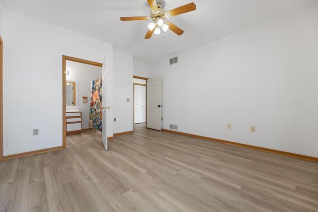 6954 Rolling Meadows COURT, Oak Creek, WI 53154