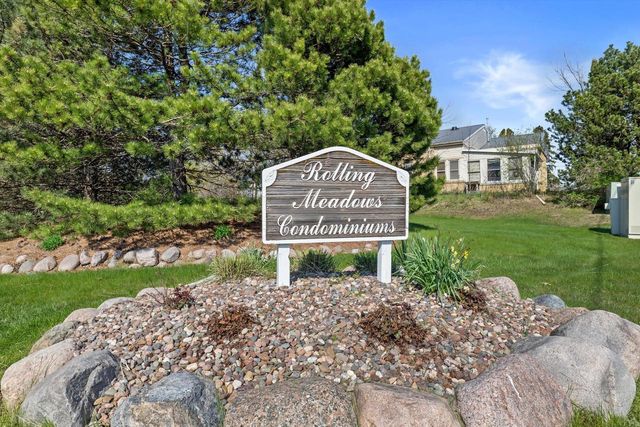 6954 Rolling Meadows COURT, Oak Creek, WI 53154
