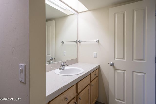 3141 E Sampras Lane, Tucson, AZ 85716