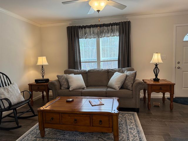 14 Sir Lancelot Drive, Exeter, NH 03833