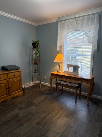 14 Sir Lancelot Drive, Exeter, NH 03833