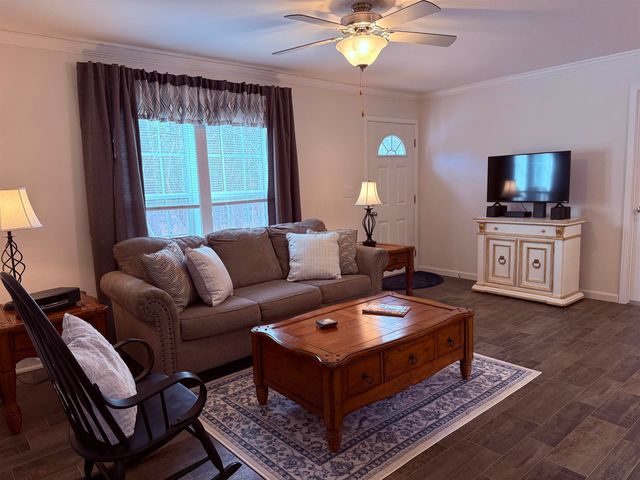 14 Sir Lancelot Drive, Exeter, NH 03833