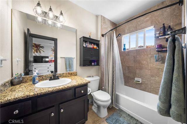 6198 Lincoln 18, Cypress, CA 90630