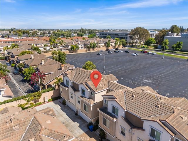 6198 Lincoln 18, Cypress, CA 90630
