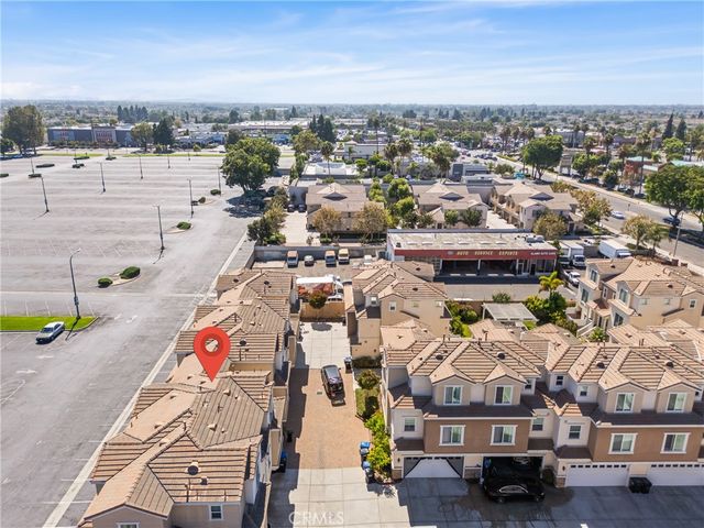 6198 Lincoln 18, Cypress, CA 90630