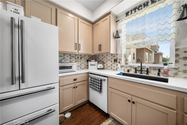 6198 Lincoln 18, Cypress, CA 90630
