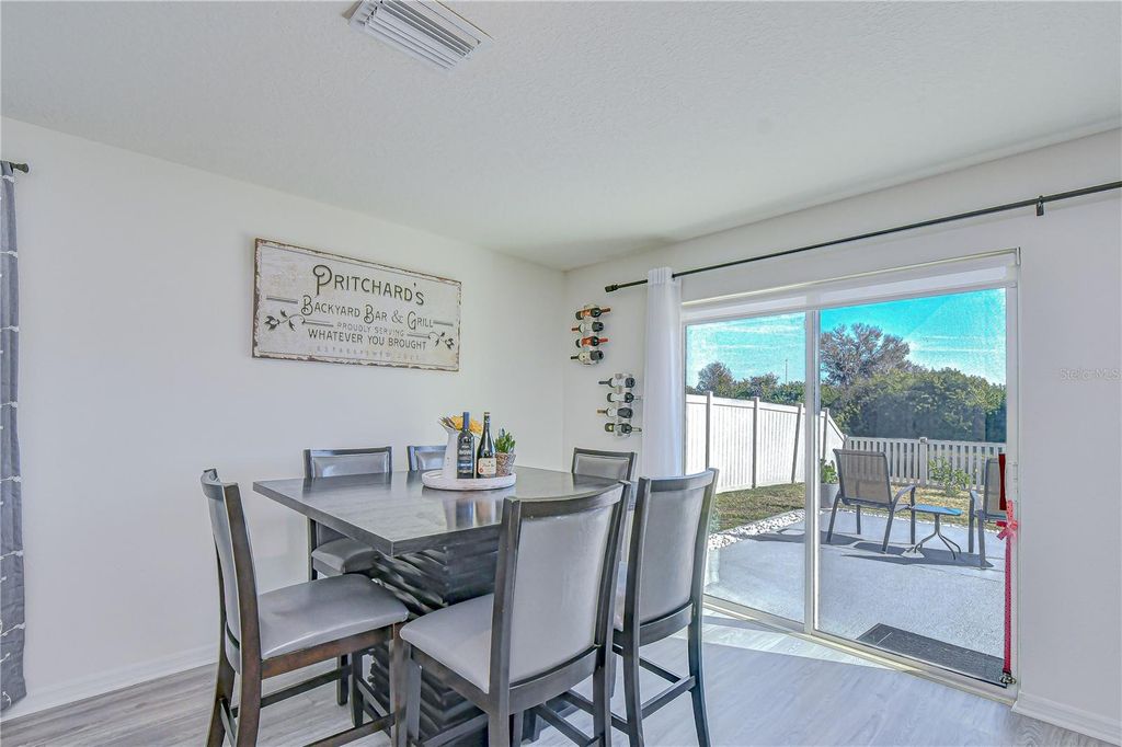 Image 11 of property listing at 11906 DOWNY BIRCH DRIVE, Riverview, FL 33569