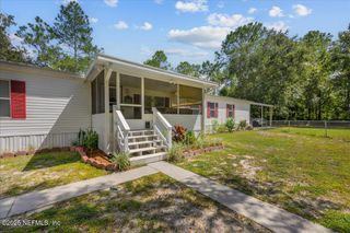 121 MOORES Trail, Palatka, FL 32177