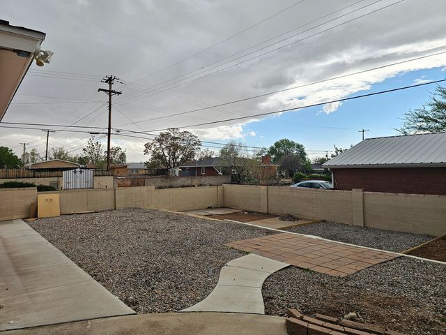 2701 Cagua Drive NE, Albuquerque, NM 87110