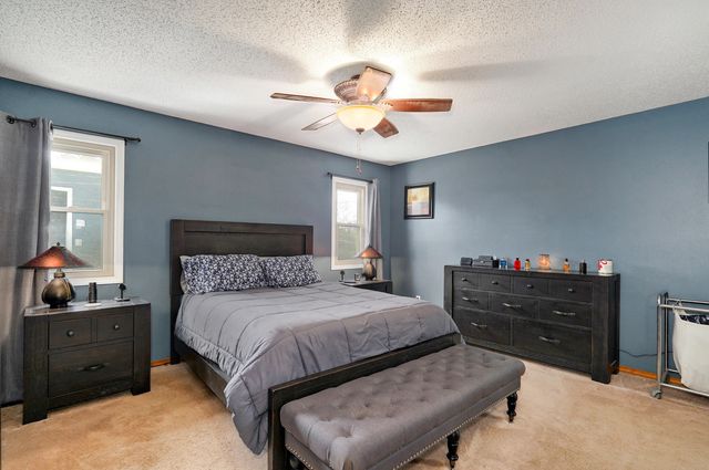 1226 E Highpoint Street, Springfield, MO 65804