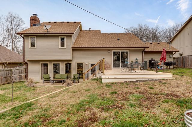 1226 E Highpoint Street, Springfield, MO 65804