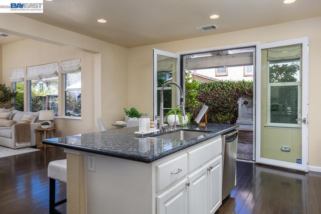 217 Wimbledon Ct, San Ramon, CA 94582