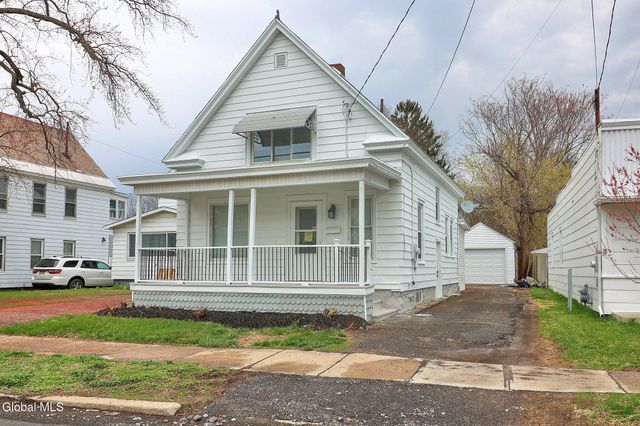 1031 Helderberg Avenue, Schenectady, NY 12306