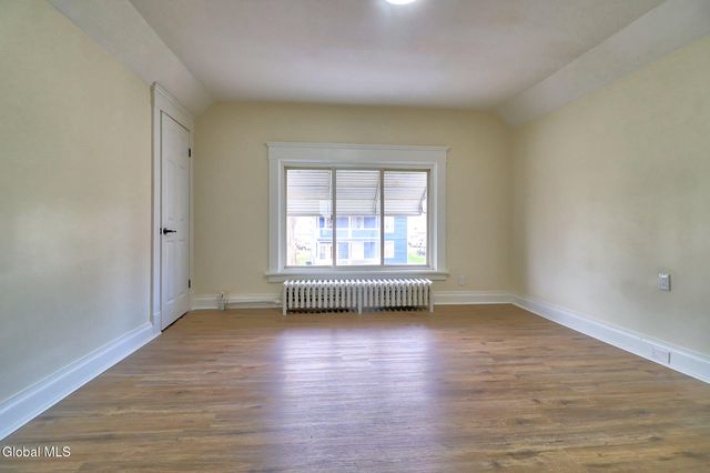 1031 Helderberg Avenue, Schenectady, NY 12306