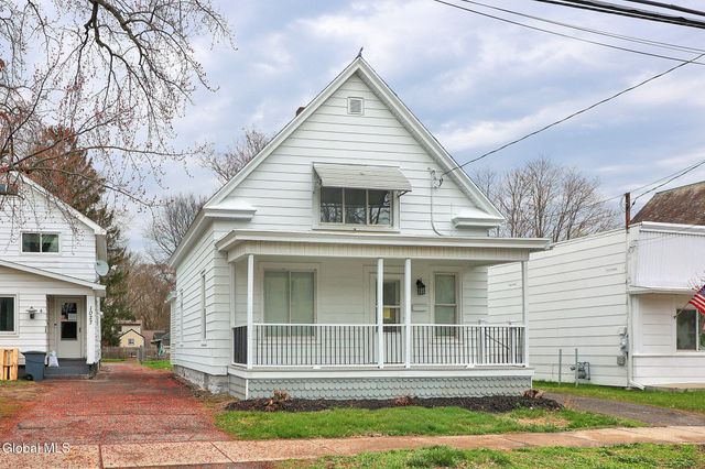 1031 Helderberg Avenue, Schenectady, NY 12306