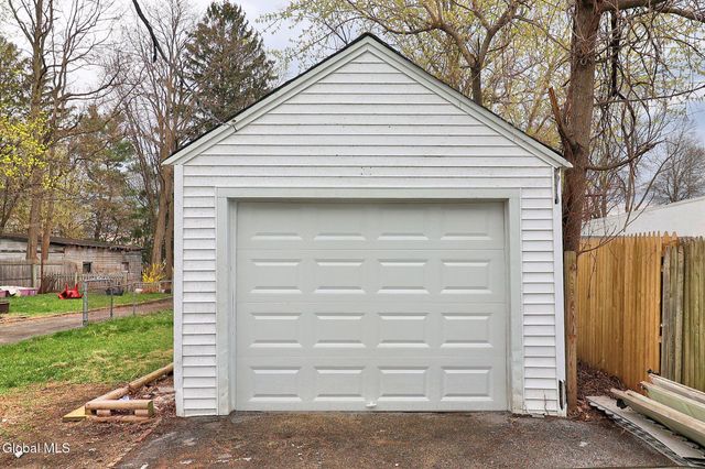 1031 Helderberg Avenue, Schenectady, NY 12306