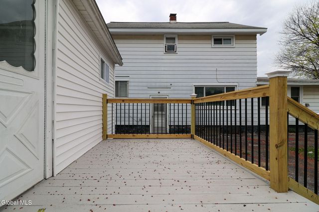 1031 Helderberg Avenue, Schenectady, NY 12306