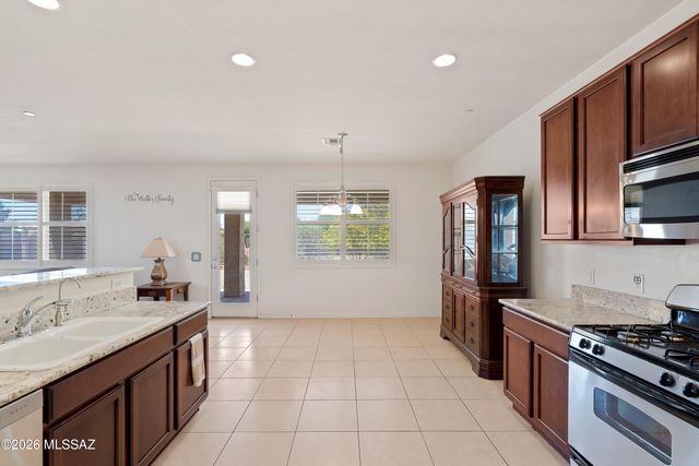 12453 N Starthroat Drive, Marana, AZ 85653